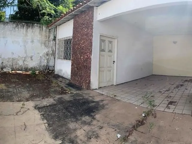 Imagem: V.a-Casa na Rua Aviador Irapuã Rocha