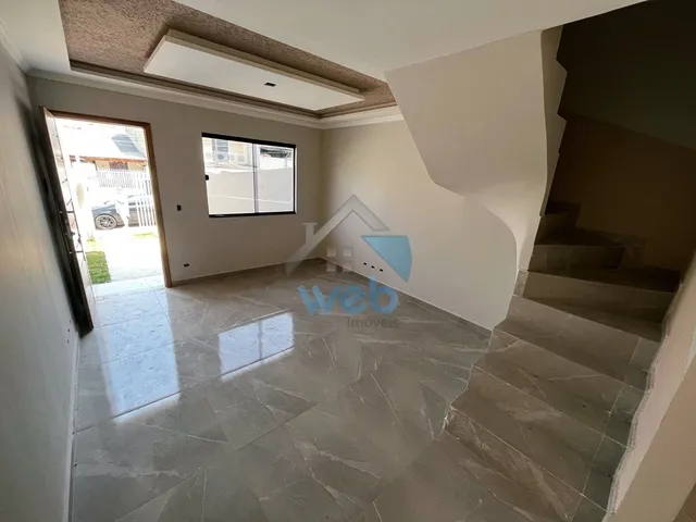 Imagem 5: Sobrado À Venda na Região do Vitória Régia, no Bairro Cic, com Dois Quartos, Sala