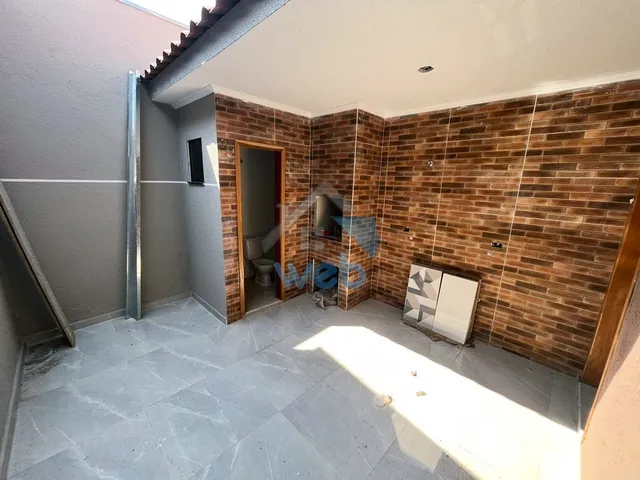 Imagem 8: Sobrado À Venda na Região do Vitória Régia, no Bairro Cic, com Dois Quartos, Sala