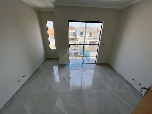 Imagem 9: Sobrado À Venda na Região do Vitória Régia, no Bairro Cic, com Dois Quartos, Sala