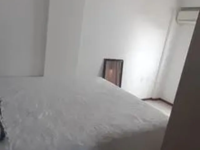 Imagem: O apartamento possui 2 Dormitórios, 1 Banheiro, 1 Vaga na