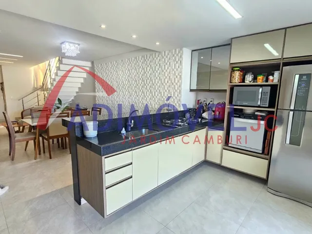 Imagem 10: Casa Duplex em Condomínio Fechado na Serra!