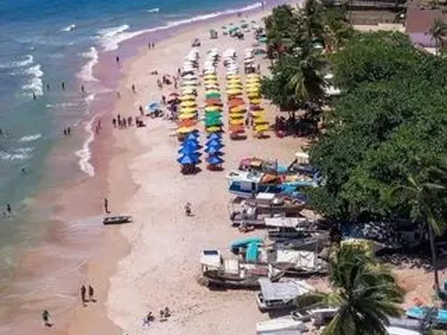 Imagem: O quarto está localizado em Itacimirim, Camaçari para