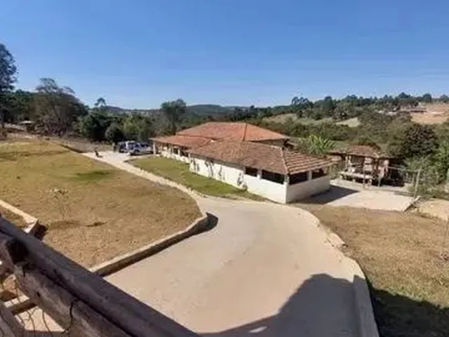 Imagem: Sítio 4.800M² a Venda com Água nos Fundos