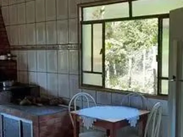 Imagem 2: Sítio 4.800M² a Venda com Água nos Fundos , Pomar , Casa com 4 Quartos !