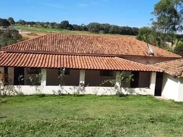 Imagem 4: Sítio 4.800M² a Venda com Água nos Fundos , Pomar , Casa com 4 Quartos !