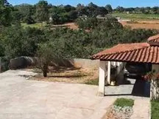 Imagem 14: Sítio 4.800M² a Venda com Água nos Fundos , Pomar , Casa com 4 Quartos !