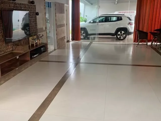 Imagem 2: Casa comercial próxima Shopping Estação, na Avenida, duas frentes, terreno 1.118 m²