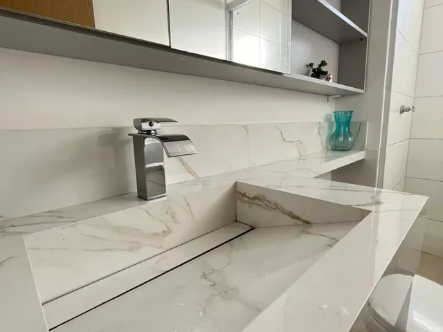 Imagem 3: Apartamento andar alto, 3 quarto(s) sendo 01 suíte, com móveis planejados no Goiabeiras