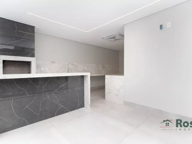Imagem 6: Casa à Venda Recém Construida com 4 SUÍTE(s), escritório, COZINHA GOURMET e PISCINA