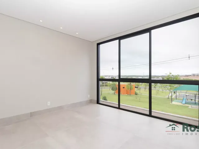 Imagem 5: Casa à Venda Recém Construida com 4 SUÍTE(s), escritório, COZINHA GOURMET e PISCINA
