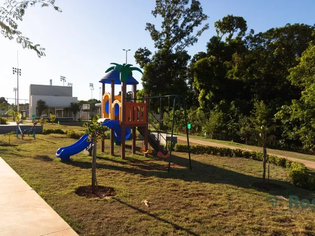 Imagem 3: Sobrado Estilo Neoclássico no Florais do Parque para venda