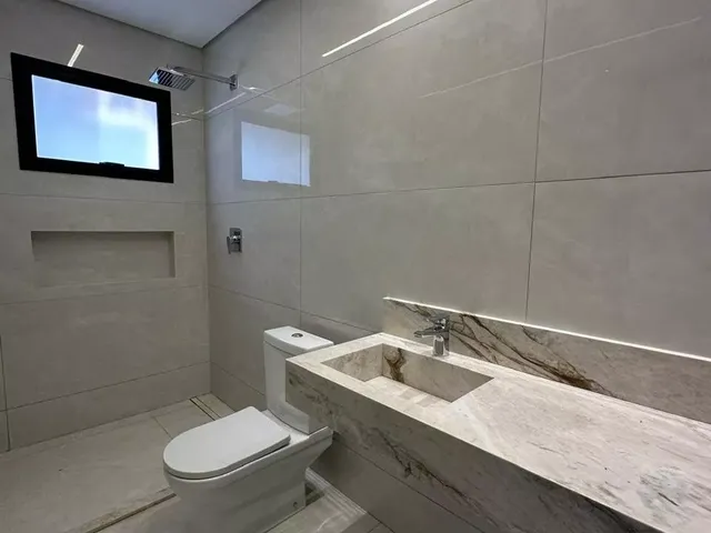 Imagem 2: Casa Térrea em condomínio Florais da Mata para venda, 3 suítes, Petrópolis, Várzea