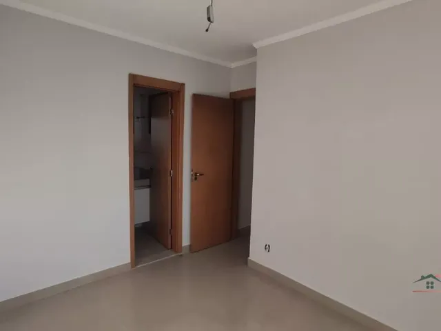 Imagem 2: Apartamento Para Venda Chácara dos Pinheiros, com 2 Quartos Sendo Uma Suíte
