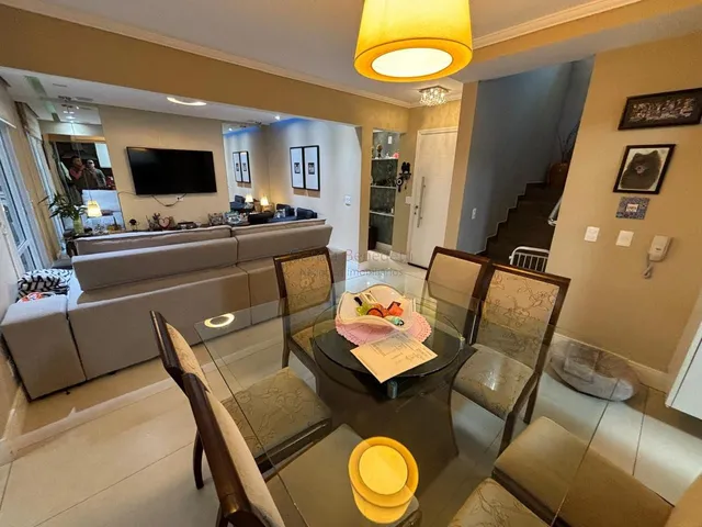 Imagem: A casa possui 3 Dormitórios, 3 Suítes, 4 Banheiros, 5