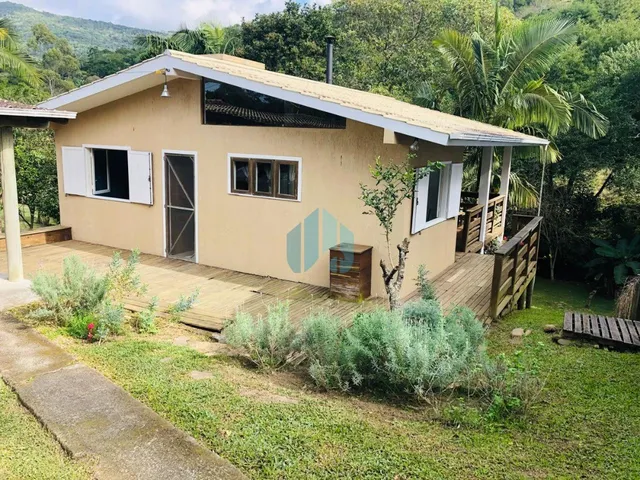 Imagem 1: Locação Anual: Linda Casa Próxima ao Centro da Cidade e Praia da...