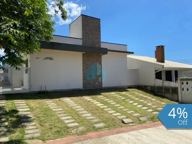 Imagem: Casa Térrea, a 1,5 km da Praia Central