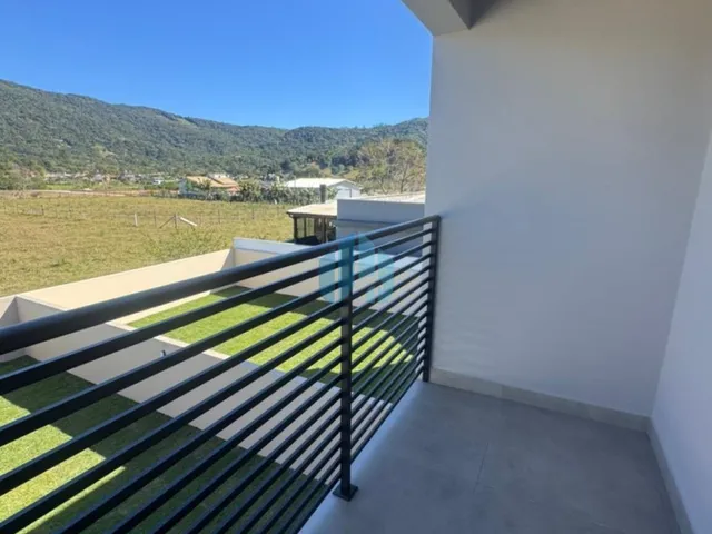 Imagem 7: Belas Casas Novas a Poucos Minutos do Centro da Cidade, Encantada