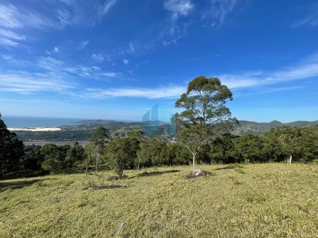 Imagem: Amplo Terreno de 4,5 Hectares, com Vista