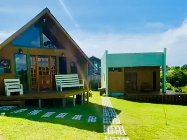 Imagem: Condomínio com 4 Casas na Praia do Rosa