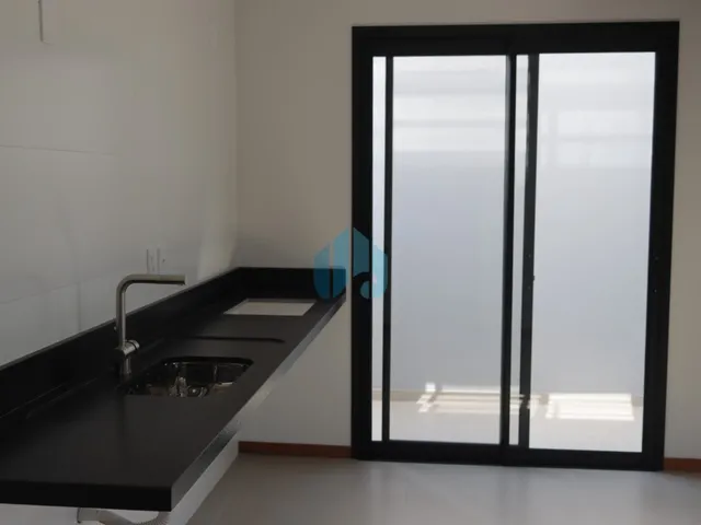 Imagem 8: Bela Casa Localizada no Condomínio Bella Terra, ao Lado do Centro da Cidade, Pinguirito