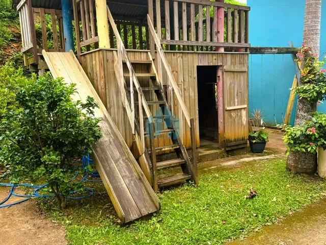 Imagem 8: Duas Casas com Deck com Vista para Lagoa e Mar, Localizadas no Bairro Costa de Macacu, em