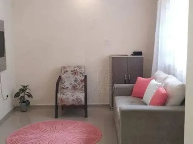 Imagem: A casa possui 3 Dormitórios, 2 Banheiros, 4 Vagas na