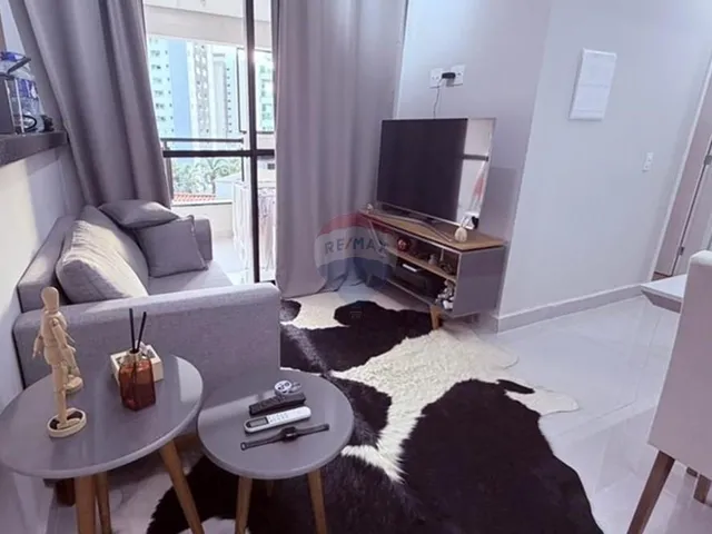 Imagem: O apartamento possui 2 Dormitórios, 1 Suíte, 2 Banheiros,