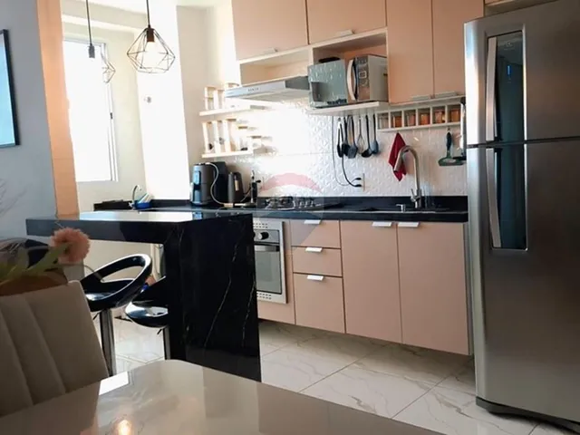 Imagem: O apartamento possui 2 Dormitórios, 1 Banheiro, 1 Vaga na
