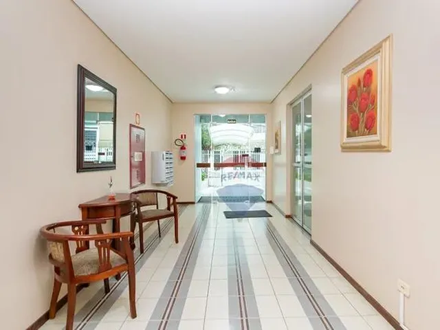 Imagem 5: Apartamento para Venda com 72 Metros Quadrados com 2 Quartos em São Francisco - Curitiba