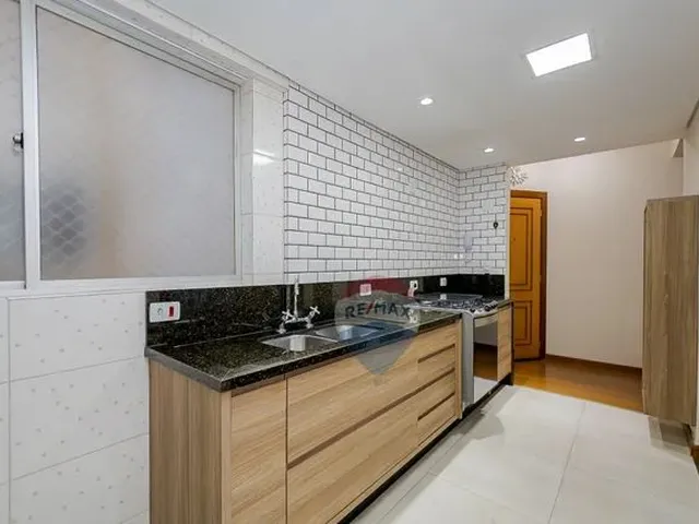 Imagem 6: Apartamento para Venda com 72 Metros Quadrados com 2 Quartos em São Francisco - Curitiba
