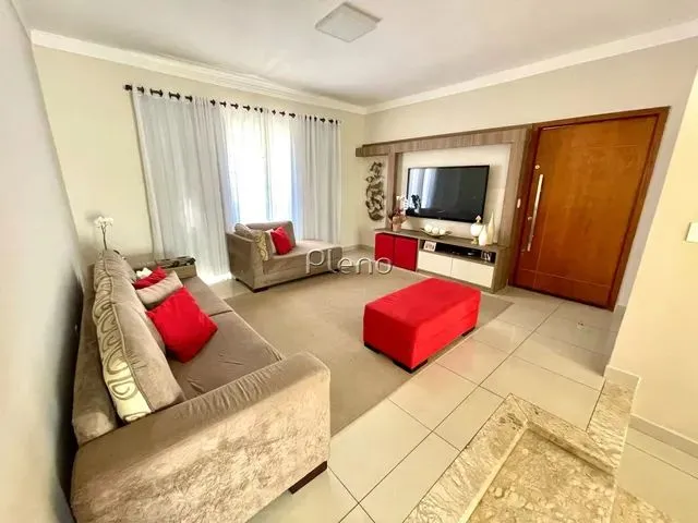 Imagem: Casa À Venda na Região do Nova Europa
