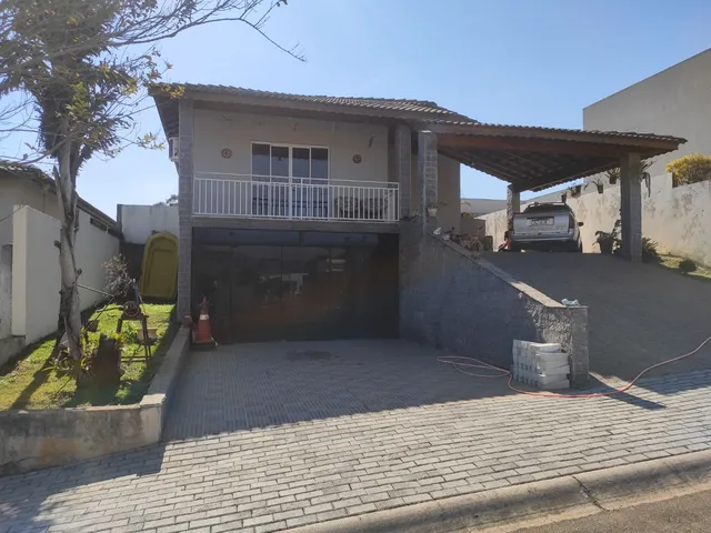 Imagem: Casa com 4 Dormitórios À Venda, 239 M²