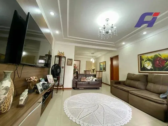 Imagem: Linda Casa com 03 Dormitórios para Alugar