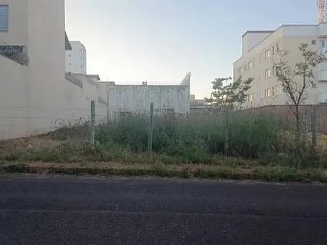 Imagem: Lote/Terreno para Venda Tem 300 Metros Quadrados