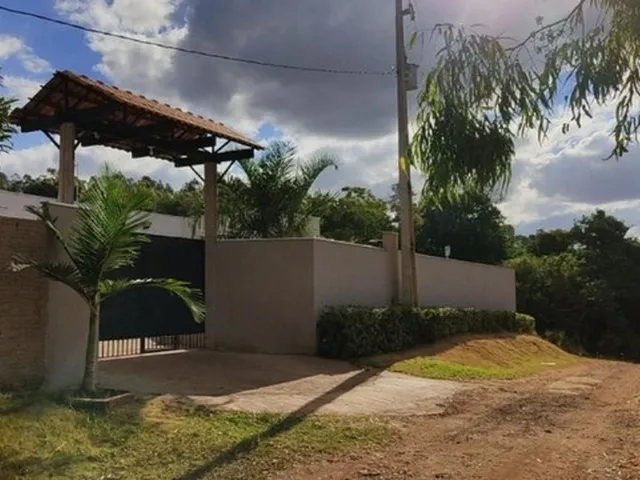Imagem: Linda Chácara com Piscina Iguatemi de Maringá