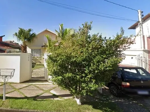 Imagem: Poço de Caldas - Mg. Bairro Jd das Azaleias-Casa