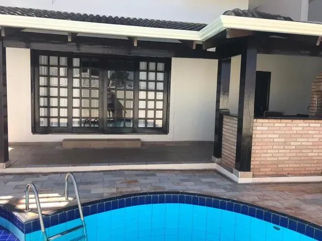 Imagem: Casa de Condomínio para Aluguel com 300