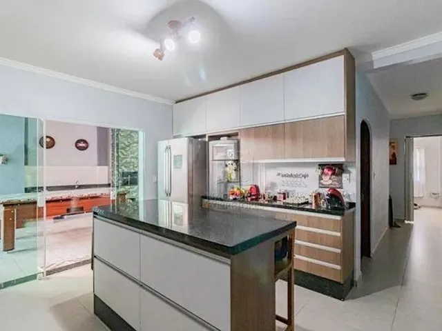 Imagem: Casa com 3 Dormitórios, 3 Vagas À Venda
