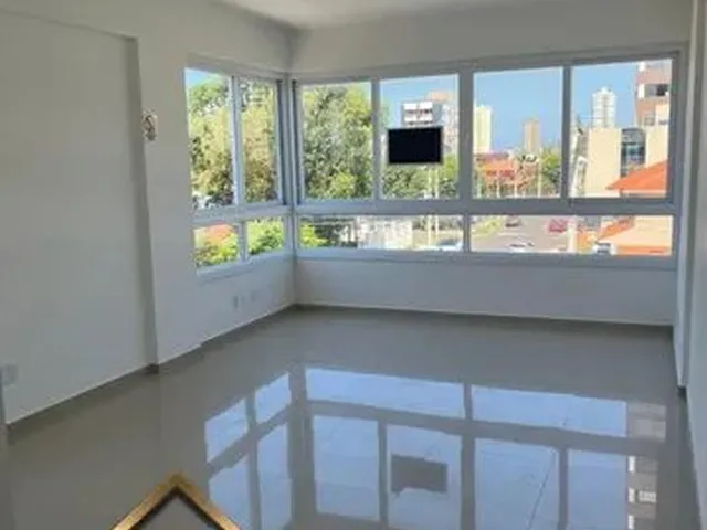 Imagem: Sala Comercial no Centro de Tramandaí