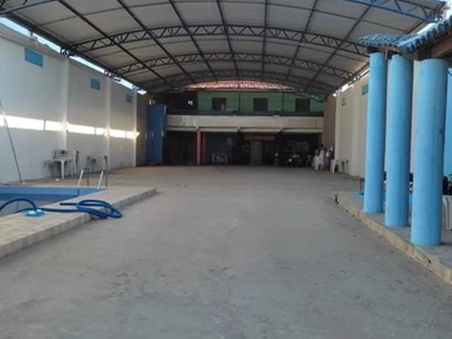 Imagem 2: Vendo Casa com Galpão Deck e Psinas