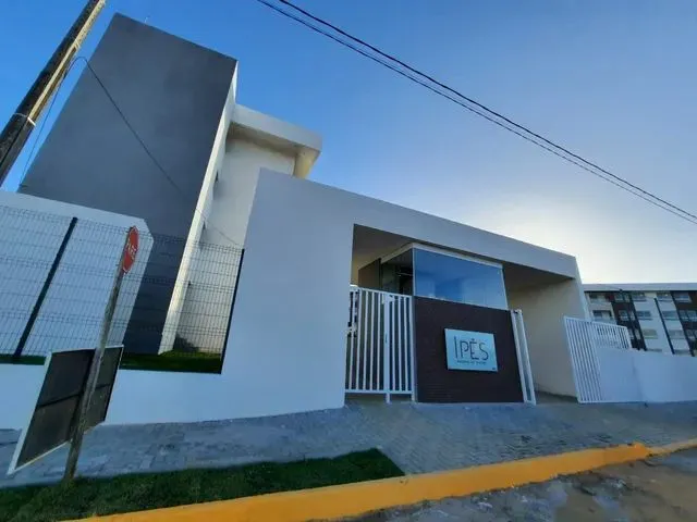 Imagem: O apartamento possui 2 Dormitórios, 1 Suíte, 2 Banheiros,