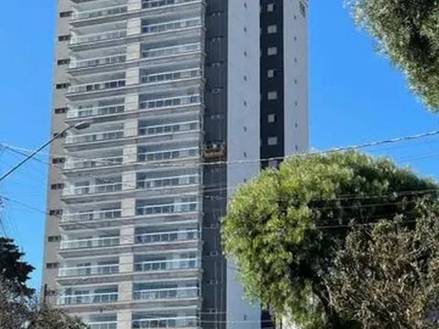 Imagem: O apartamento possui 3 Dormitórios, 1 Suíte, 3 Banheiros,