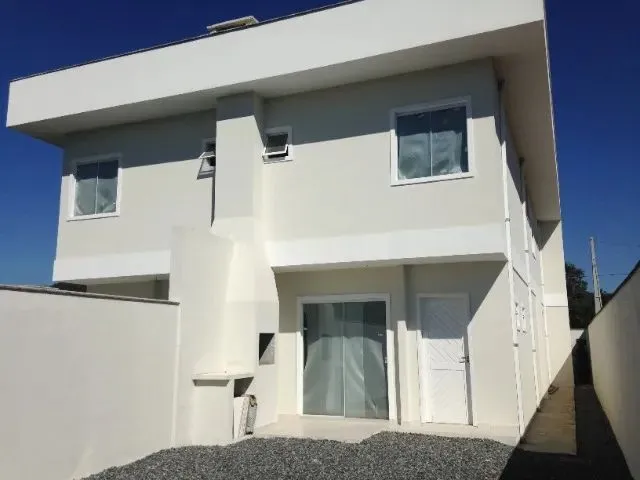 Imagem 5: Sobrado a Venda em Pirabeiraba, com 3 Suítes, Espaço para Piscina