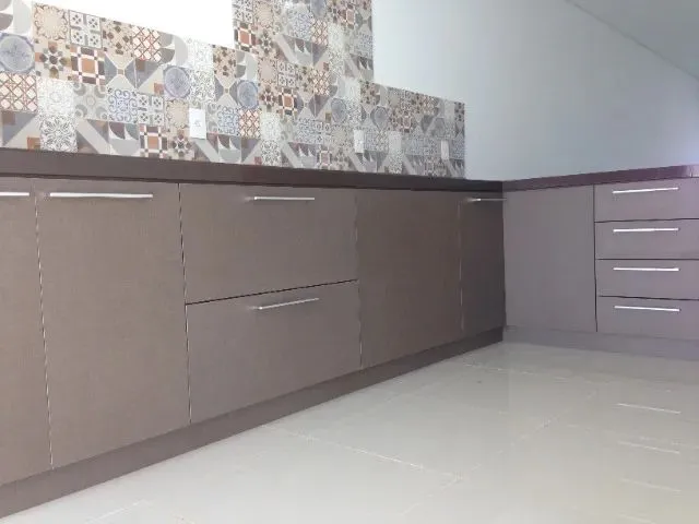Imagem 12: Sobrado a Venda em Pirabeiraba, com 3 Suítes, Espaço para Piscina