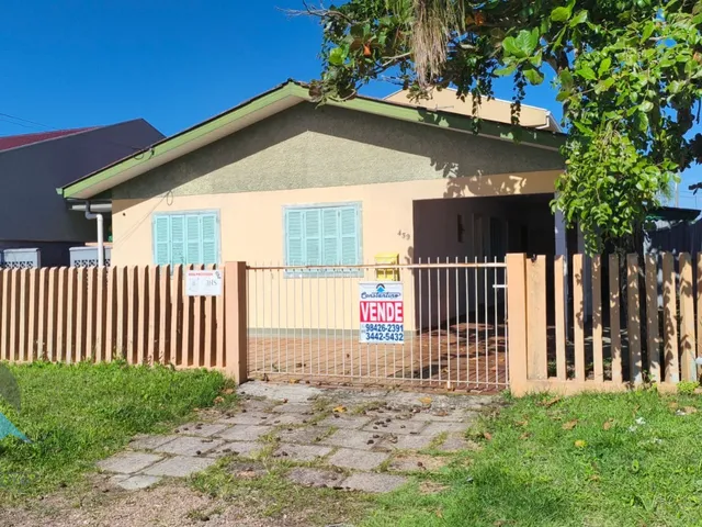 Imagem: Casa à venda de esquina em Guaratuba-PR
