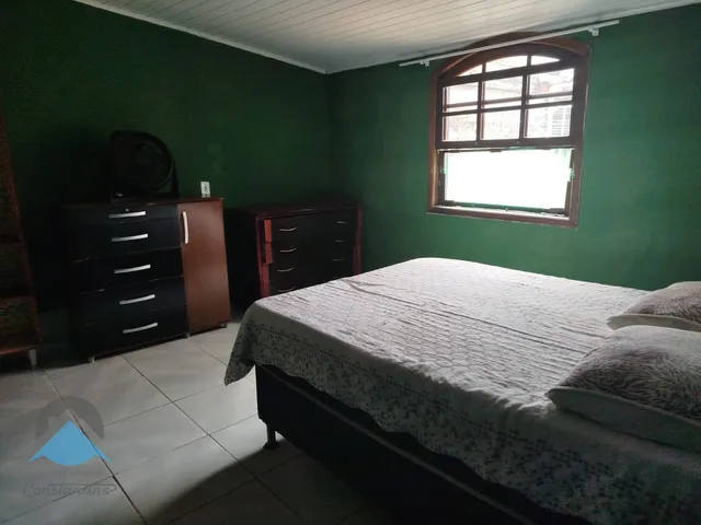 Imagem 9: Casa à Venda em Guaratuba-PR - Bairro Coroados 5 Quartos, 2 Salas, 3 Banheiros, 200m²