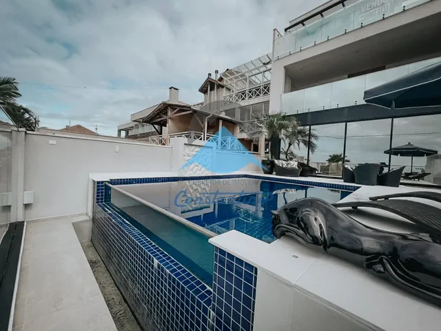 Imagem 7: Tríplex de frente ao mar com 4 suites mais 3 quartos e piscina a venda em Guaratuba PR