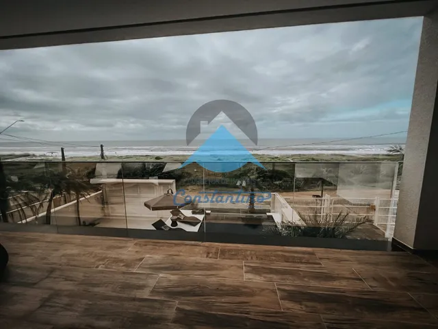 Imagem 14: Tríplex de frente ao mar com 4 suites mais 3 quartos e piscina a venda em Guaratuba PR
