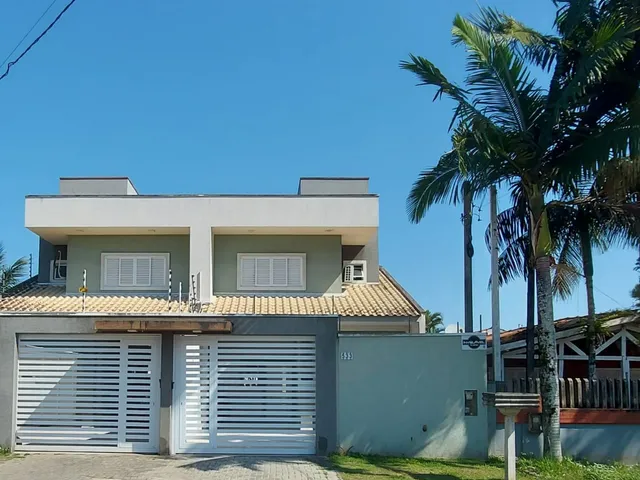 Imagem 3: Sobrado com piscina no Cohapar: Casa à venda em Guaratuba-PR, Centro, 3 quartos, 1